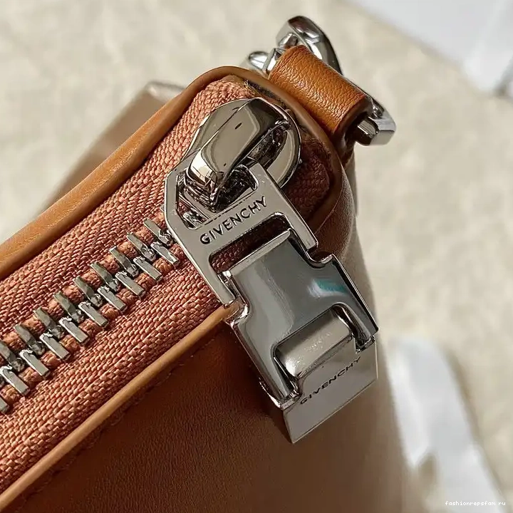 Fashionrep Givenchy 2209SW0084 Bag 0514